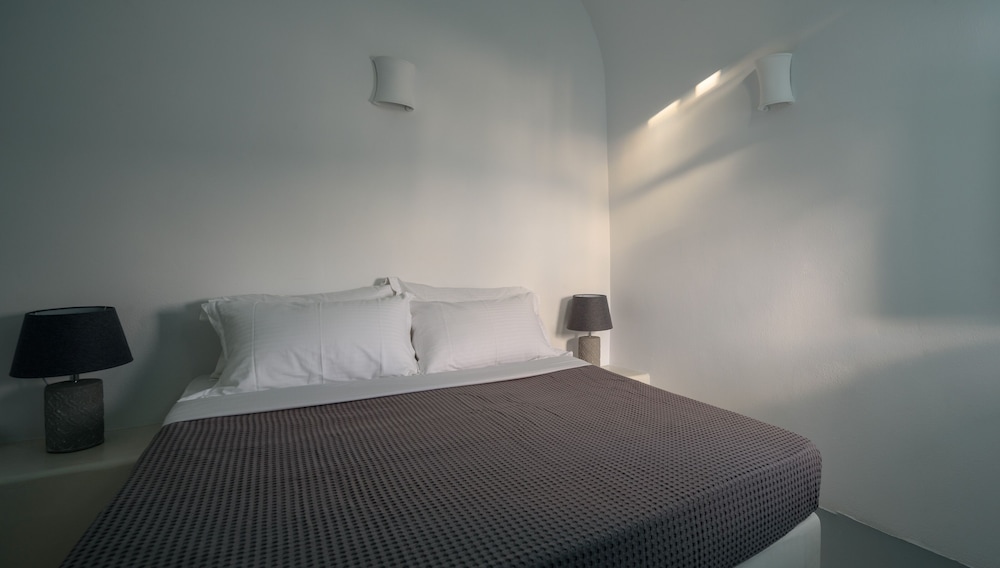 Pegasus Villa 6/50