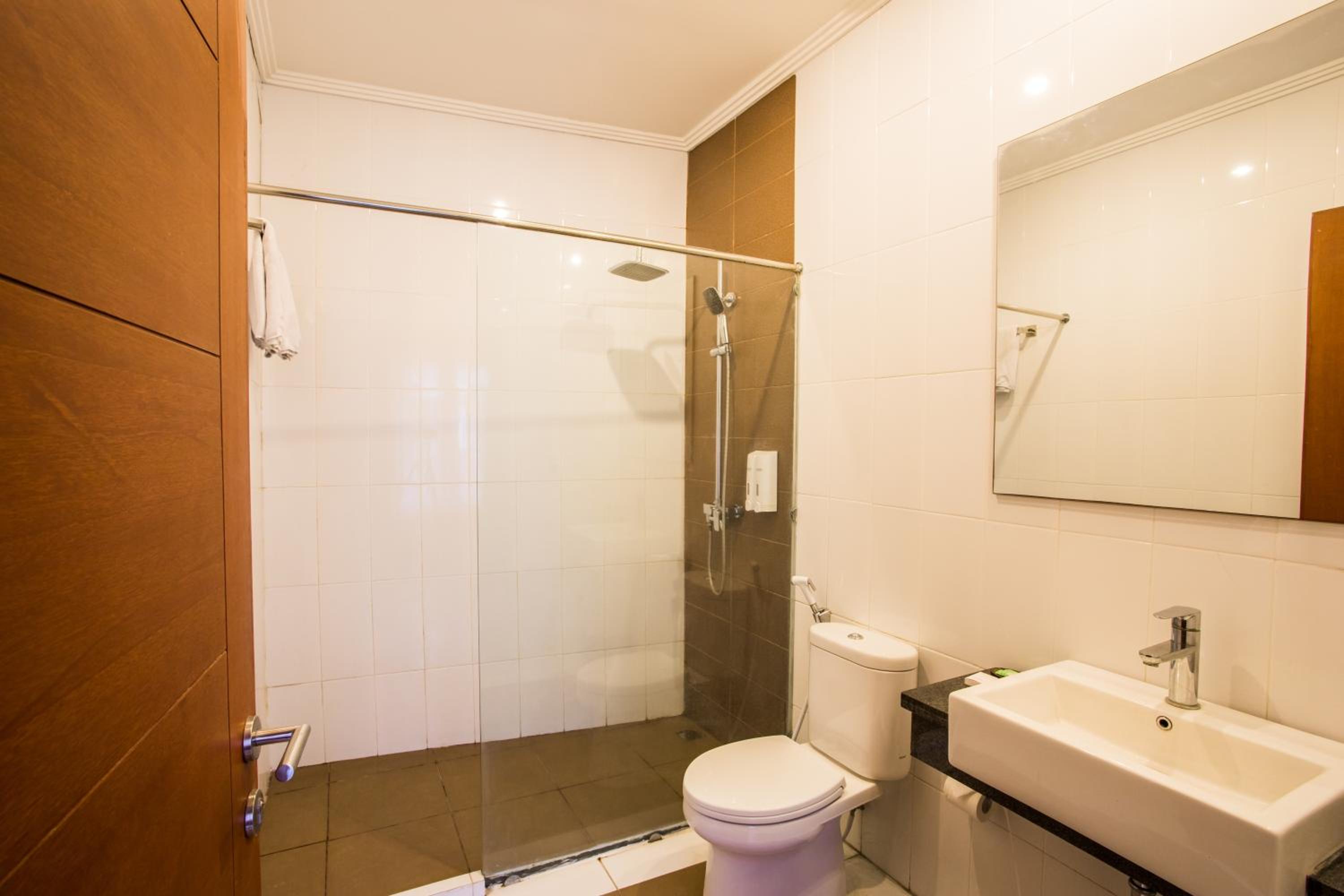 غرفة ديلوكس بسرير مزدوج أو سريرين منفصلين، Svarna Hotel Sanur 8/10