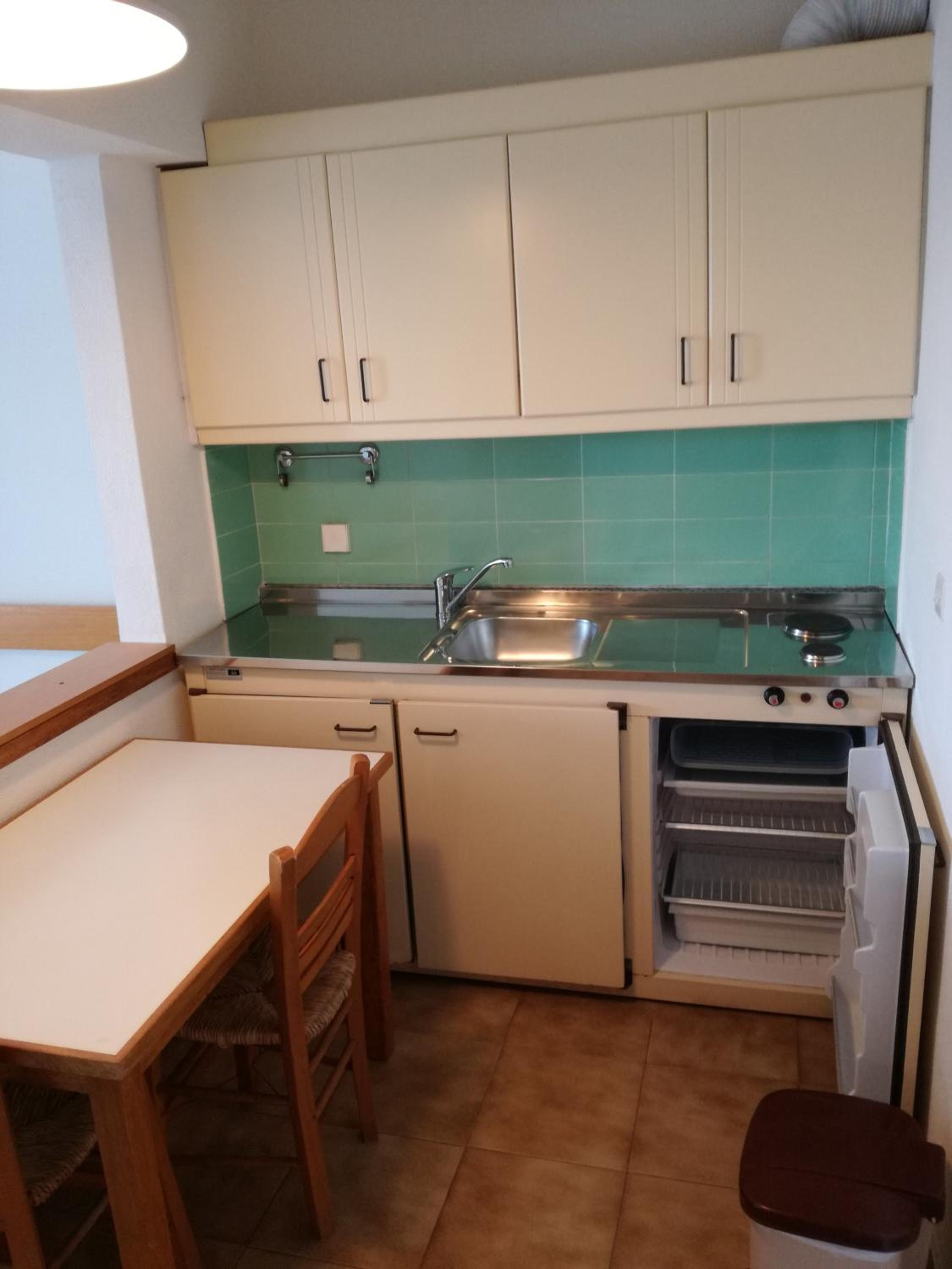 APOLLON SUITES 10/50