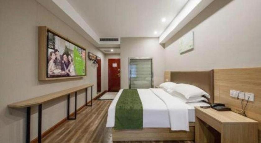 GreenTree Inn Changzhou Henlin Town Zhongtian Express Hotel 11/48