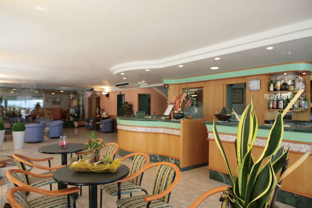 Hotel Palos 63/79