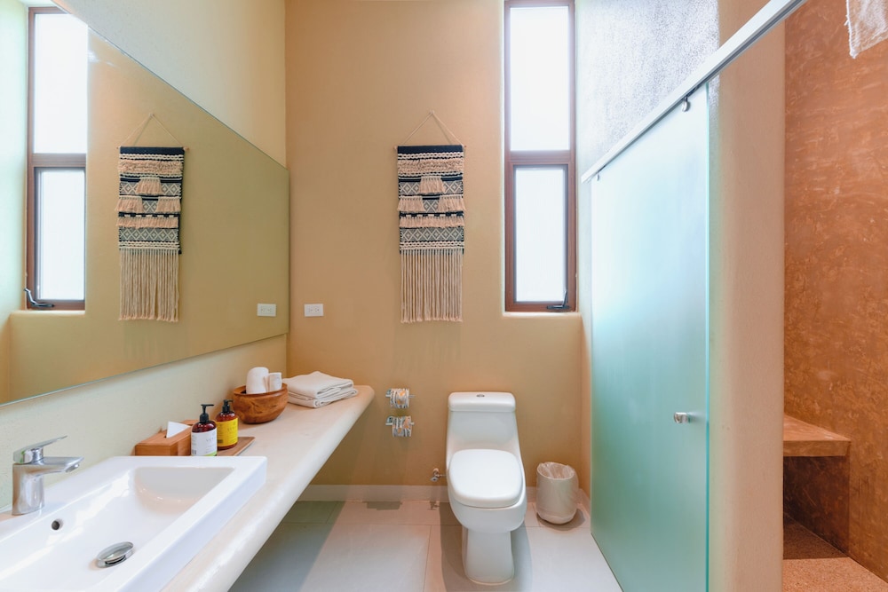 Agua de Luna Boutique Hotel 62/64