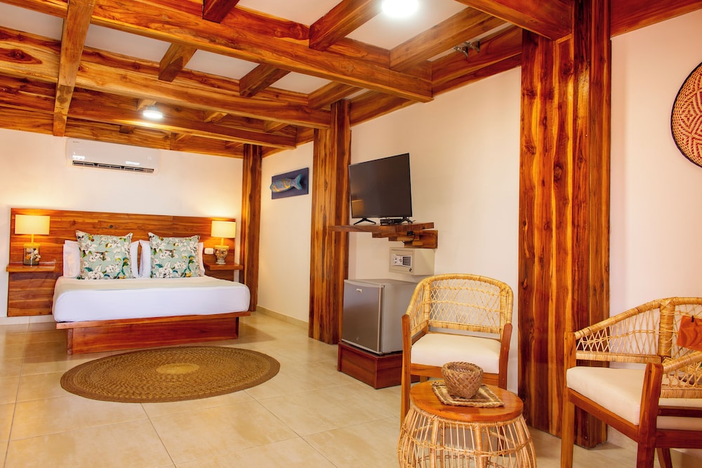 بنغل سوبيريور بسرير مزدوج وسريرين منفصلين، ISLA DEL SOL 5/10
