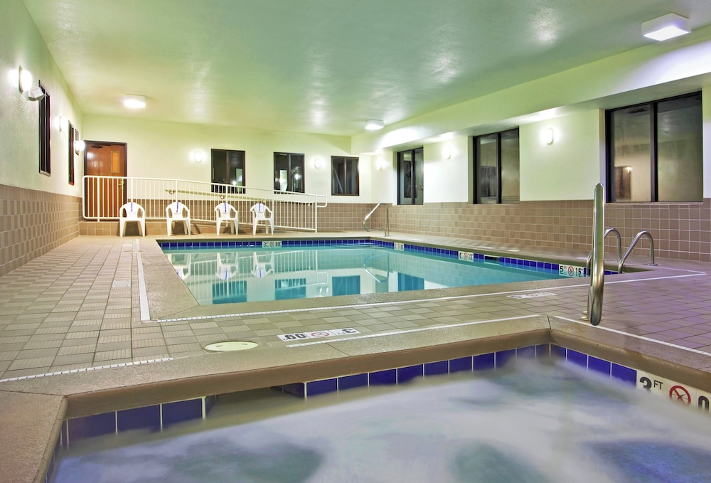 Holiday Inn Express Hotel Suites Dubois 36/72
