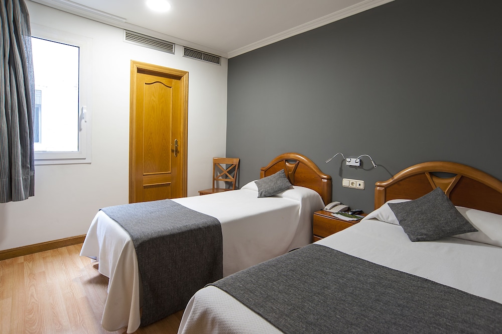 Iraipe Hostal Izaga 7/28