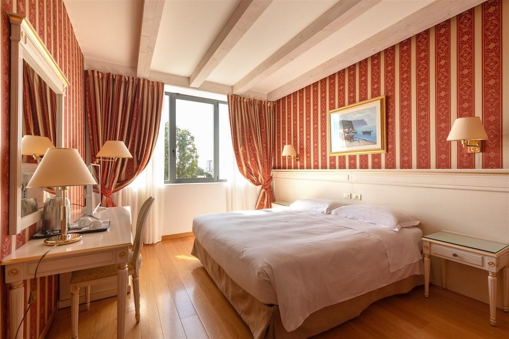 NOVENTA HOTEL 15/54