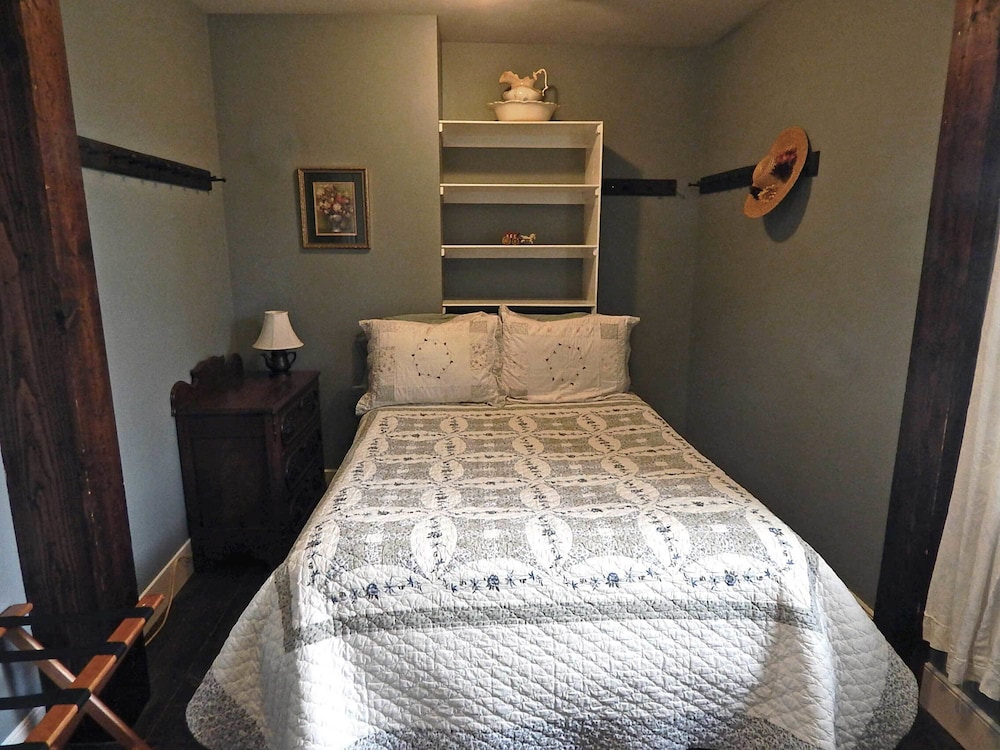 Battlefield Bed &amp; Breakfast Inn 31/76
