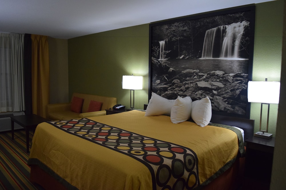 Super 8 by Wyndham Paragould 9/50