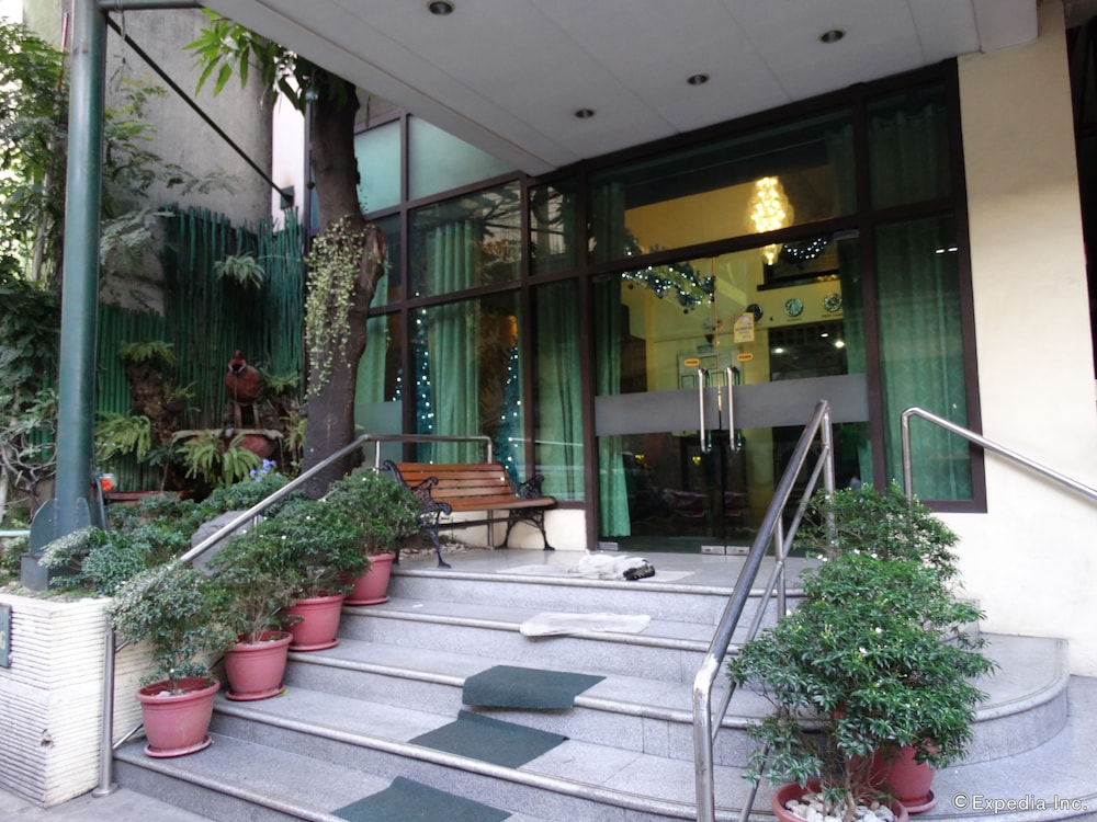 Urban Travellers Hotel Ex Shogun Suite Hotel 4/72