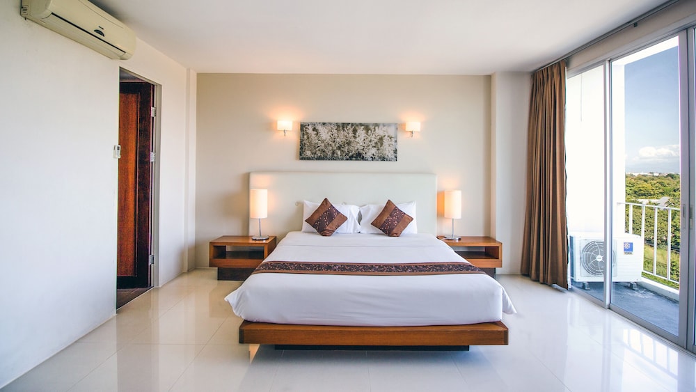 PRESIDENTIAL, SUITE