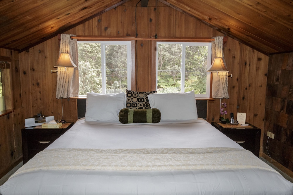 KILAUEA HOSPITALITY GROUP 22/69