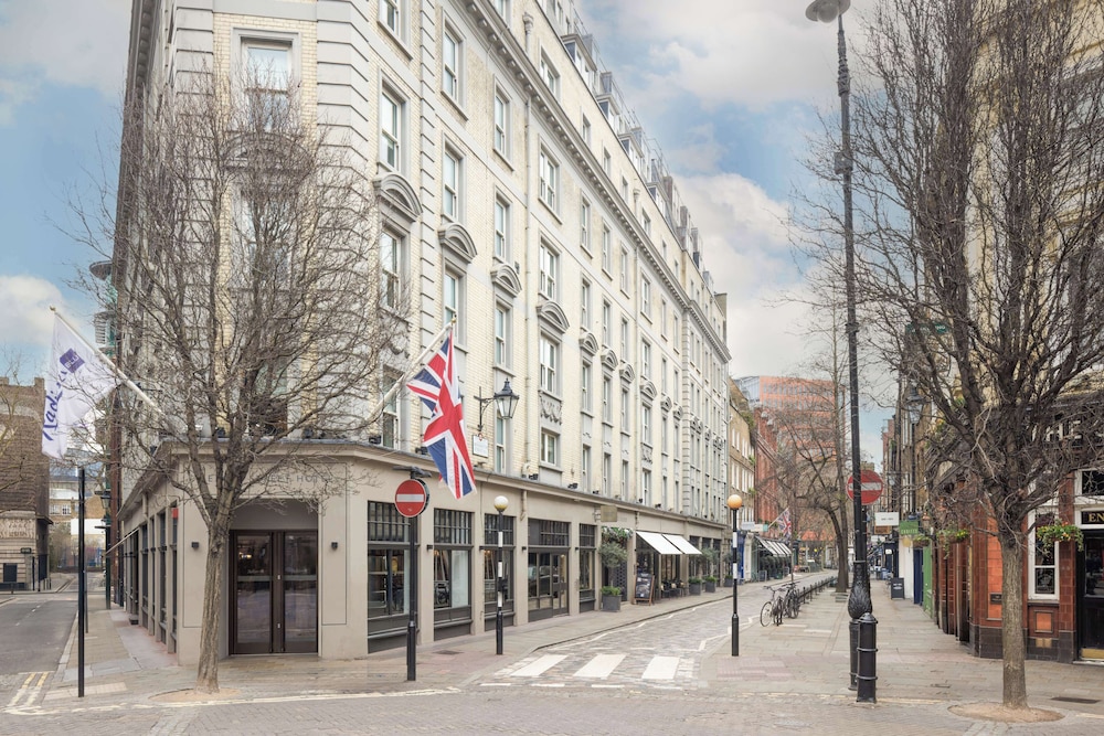 Radisson Blu Edwardian Mercer Street Hotel 67/71