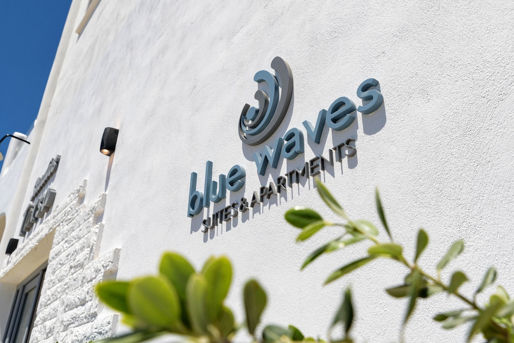 Blue Waves Suites & Apartments - To Kyma 2/49