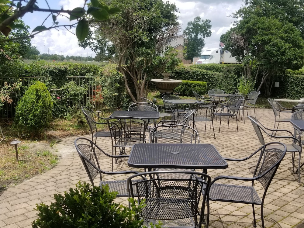 Inn at Mulberry Grove 23/33