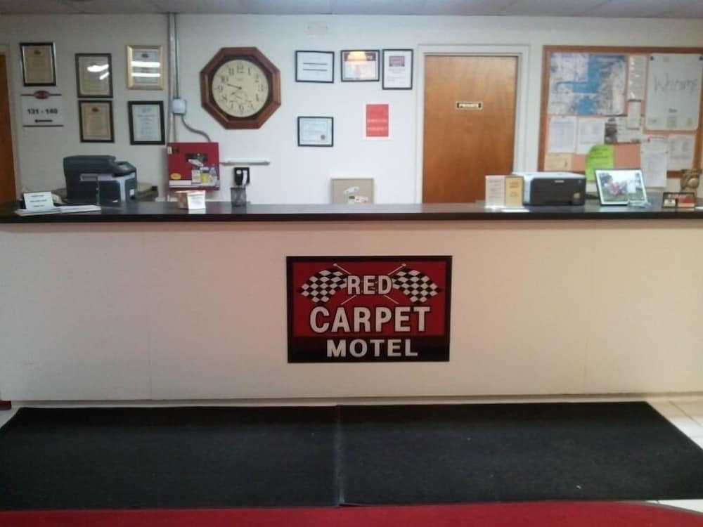 Red Carpet Motel 7/50