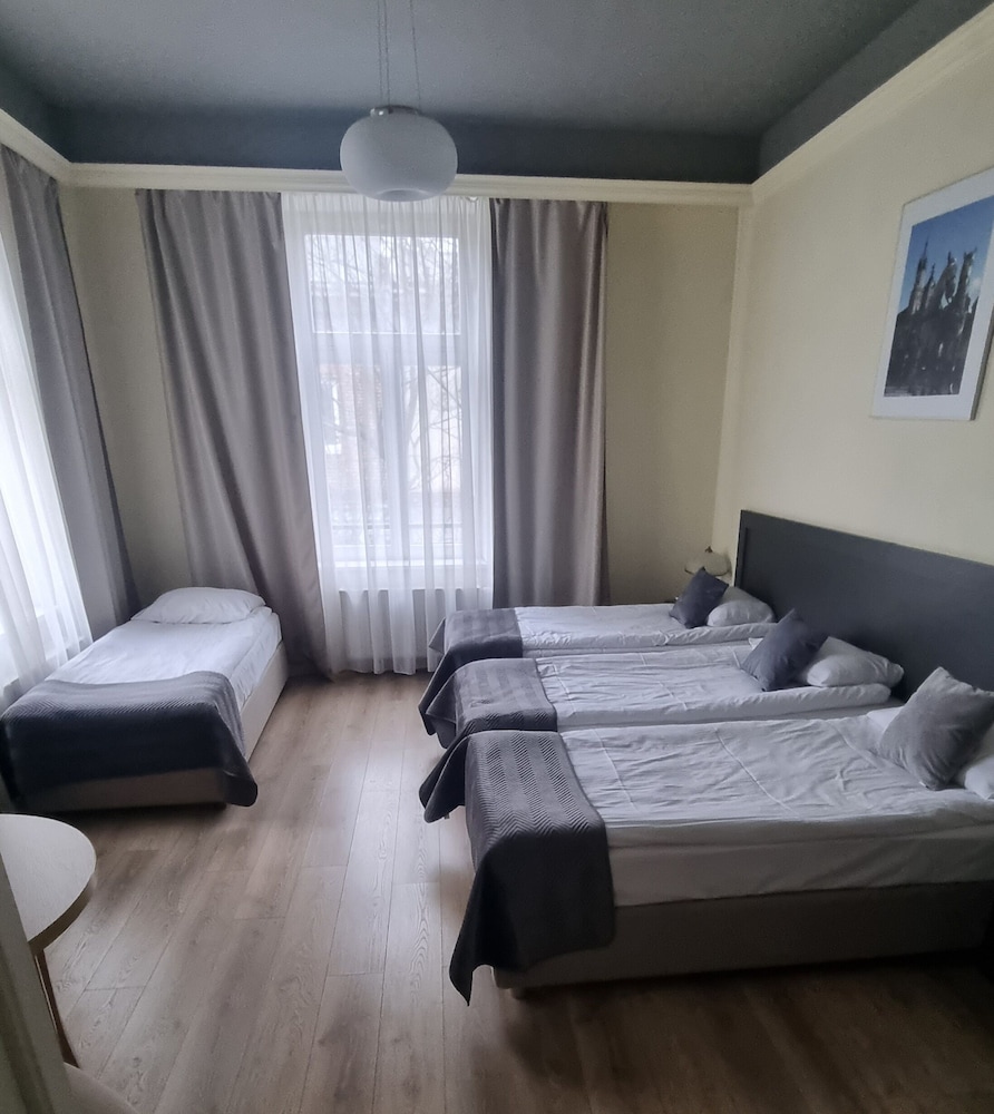 DELUXE, APARTMENT, 4 BEDS, SOFA