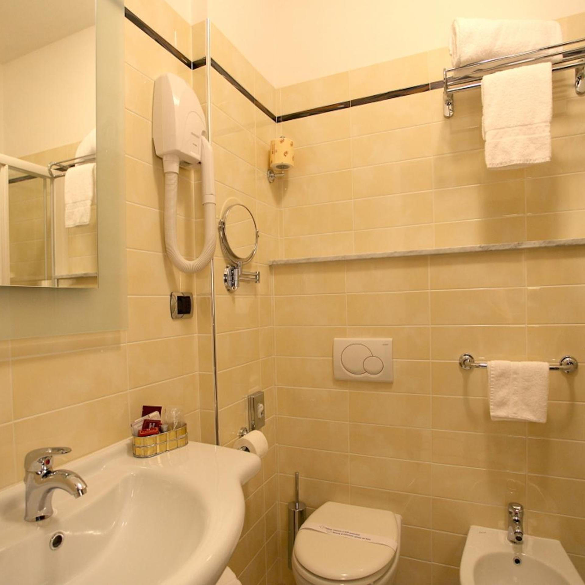 Euro Hotel 44/50