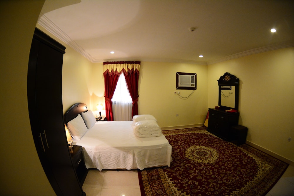 Al Eairy Furnished Apartments Dammam 3 30/40