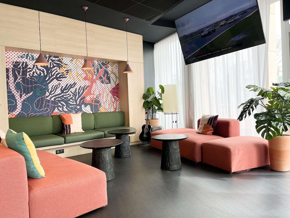Ibis Martigues 48/70