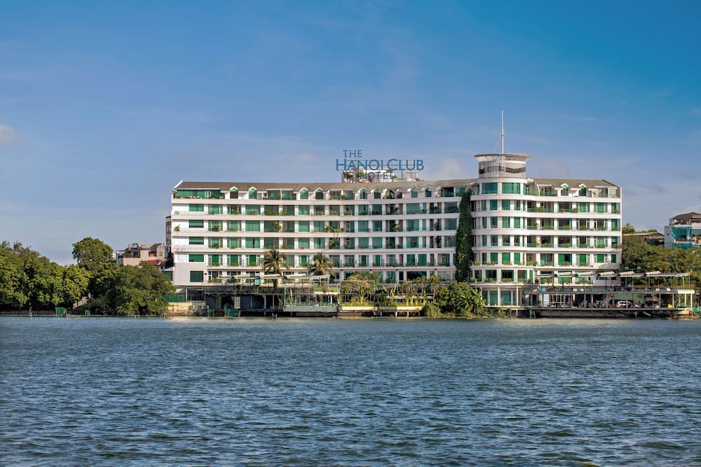 The Hanoi Club Hotel & Lake Palais Residences photo2
