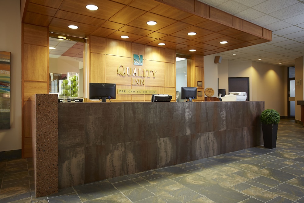 Quality Inn Rouyn-Noranda 13/51
