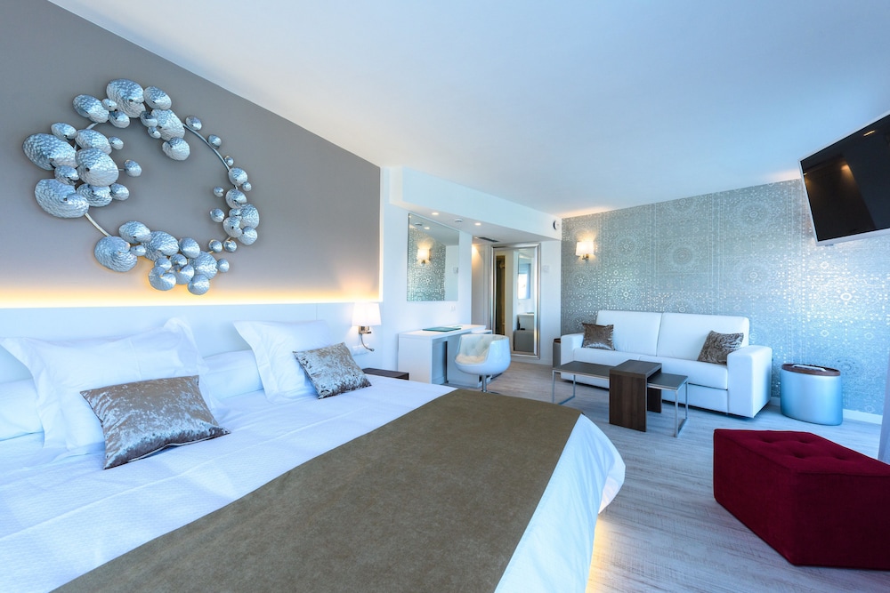 Plaza Santa Ponsa Boutique - Adults Only 27/73