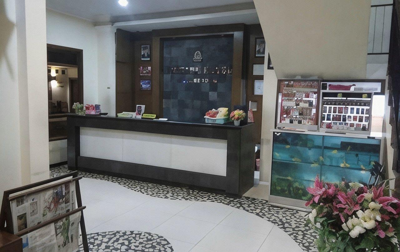Nirwarna Hotel Bojonegoro 6/24