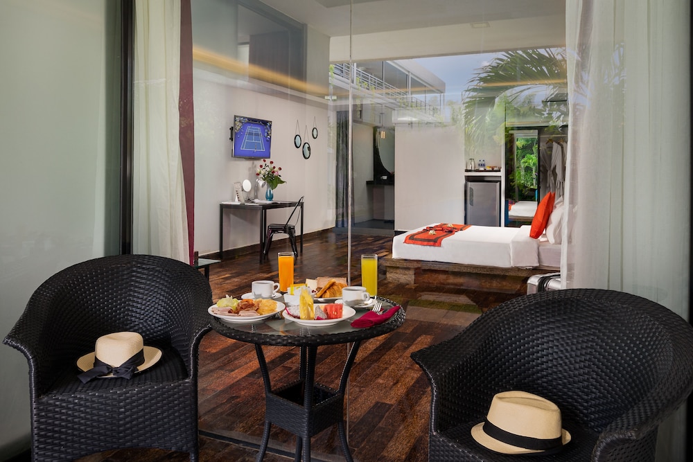ANGKOR ELYSIUM SUITE 33/50