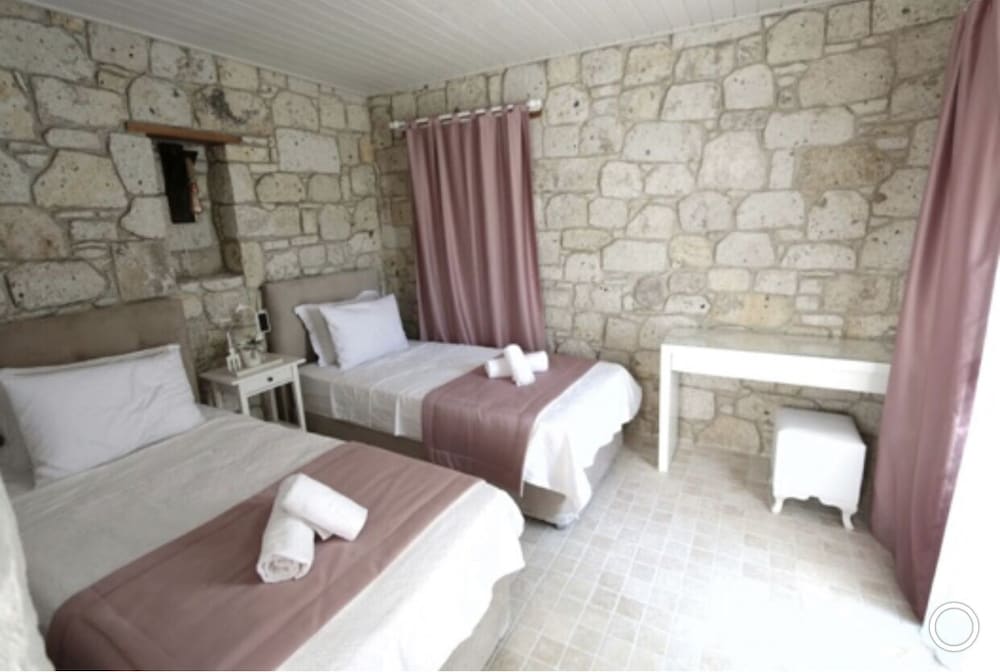 Alacati Cona Butik Otel 13/50