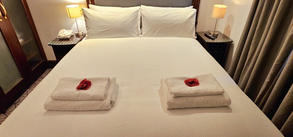 Hyde Park International Hotel 42/65