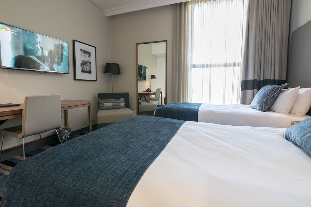 Mayfair Hotel 10/47