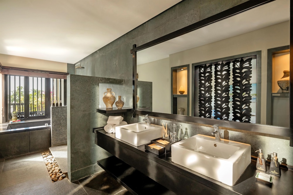 Anantara Mui Ne Resort 49/50