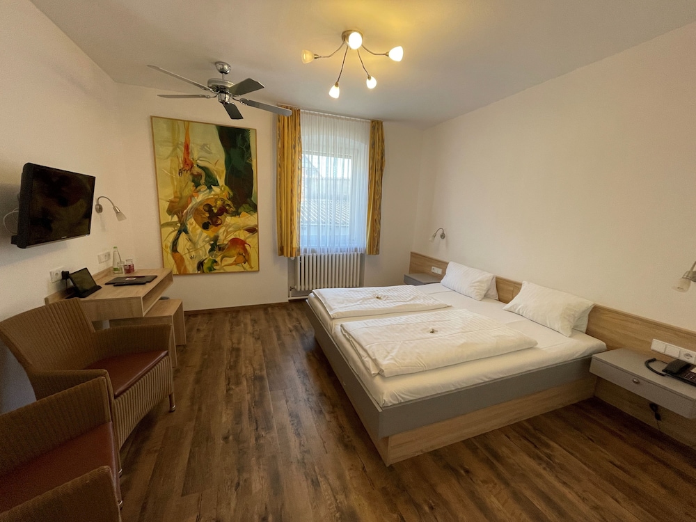 Hotel Gasthof Zum Storch 14/42