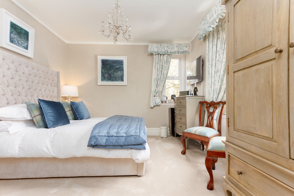 Lakeland, Superior, Luxury, King Bed, River View
