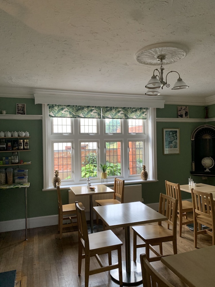 The White Lodge 39/50
