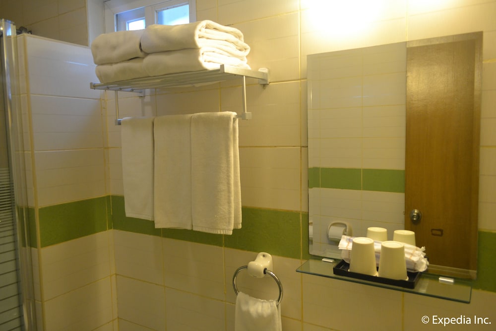 Hanan Hotel Tagaytay 59/64