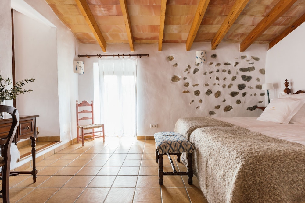 TRADITIONAL, APARTMENT, TERRACE