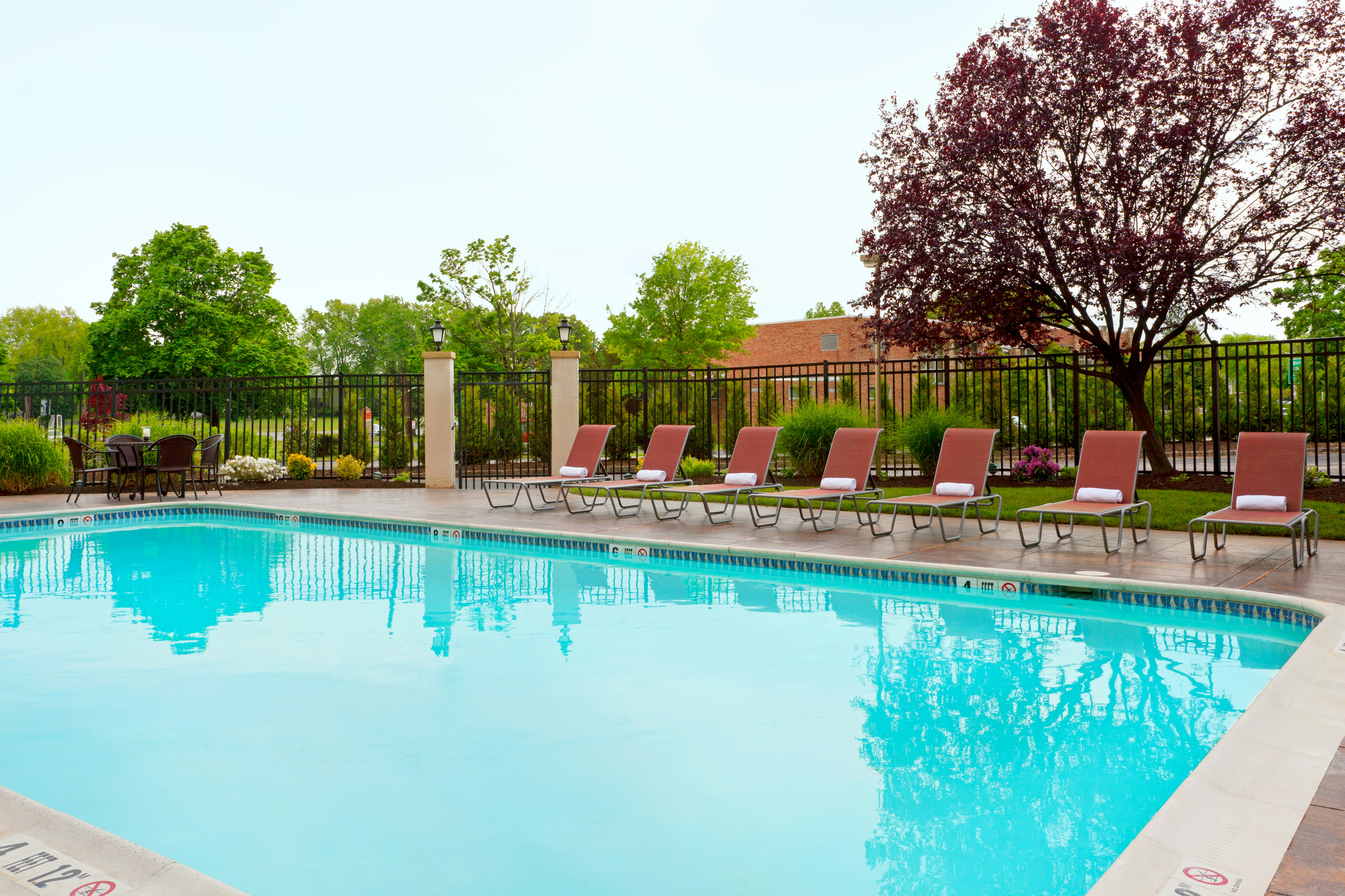 Holiday Inn Clark Newark Area Formerly Crowne Plaza Clark 11/54