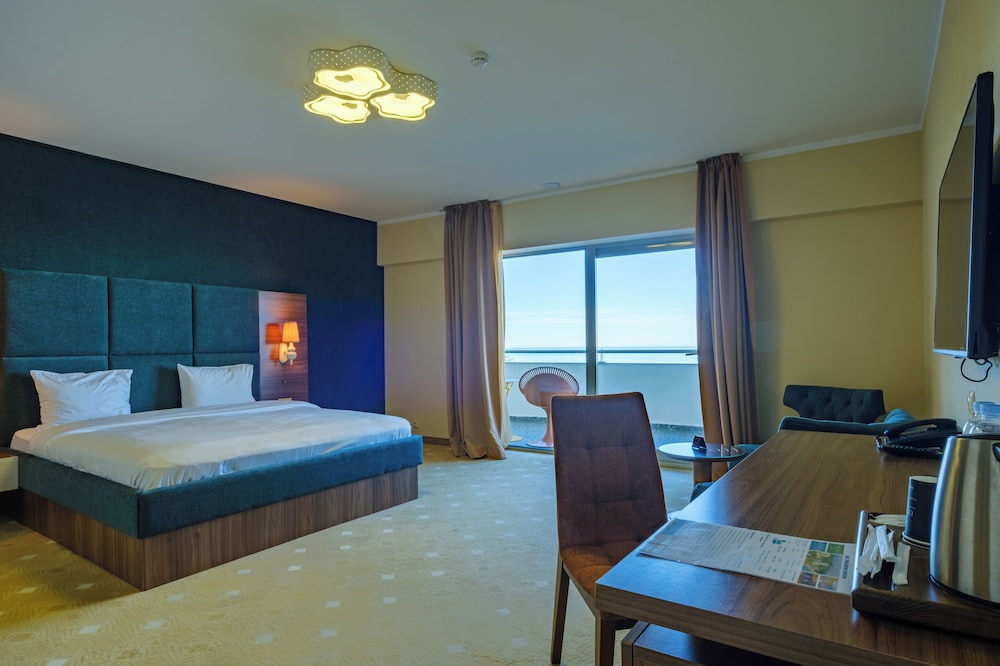 Castello Mare Hotel & Wellness Resort 66/102