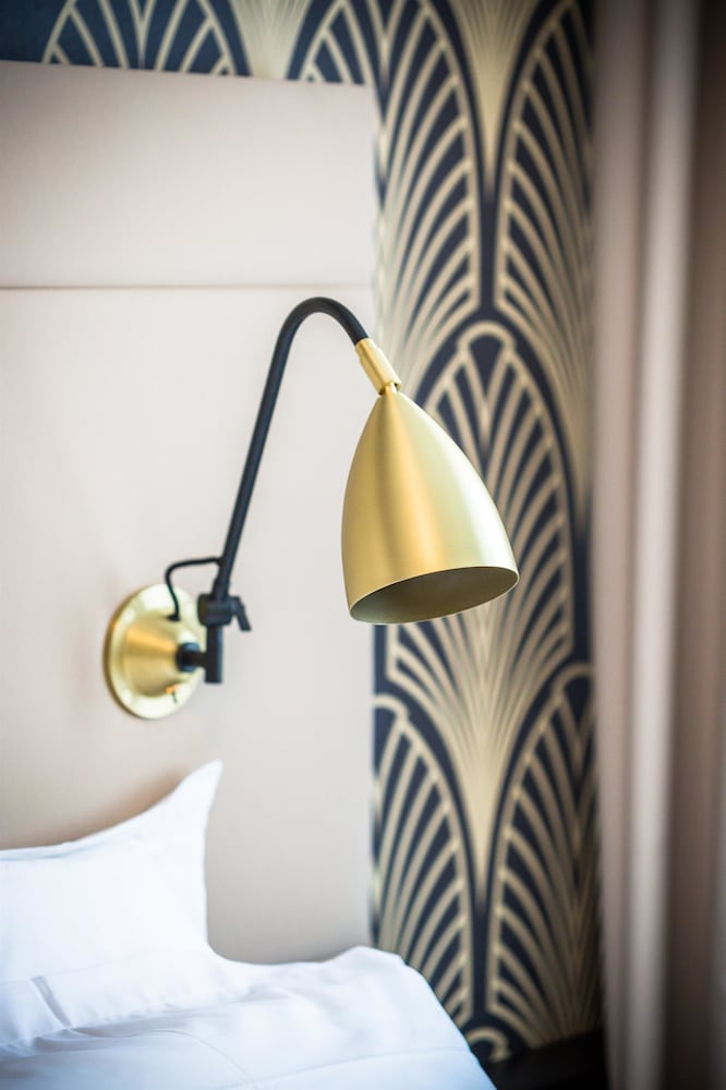 Best Western Hotel Journel Saint-Laurent-Du-Var 25/45