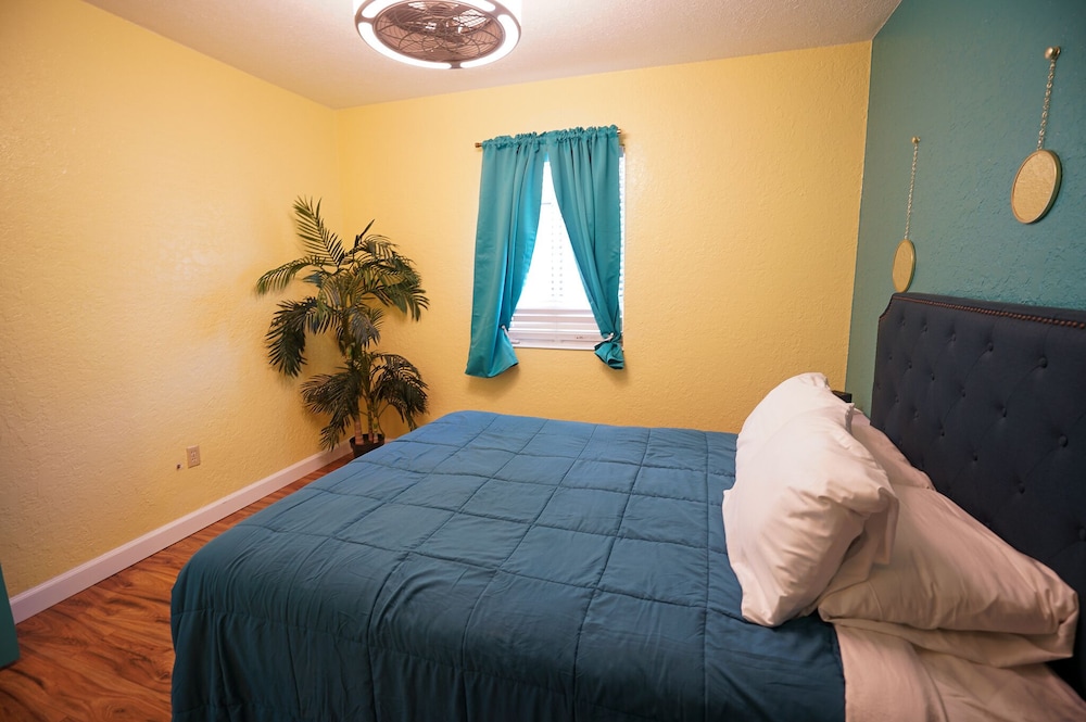 MarBay Suites 10/50