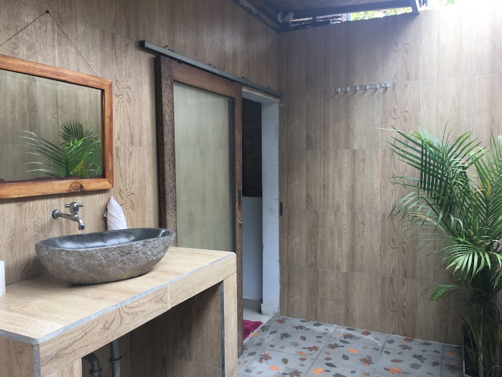 Bintang Bungalow 43/61