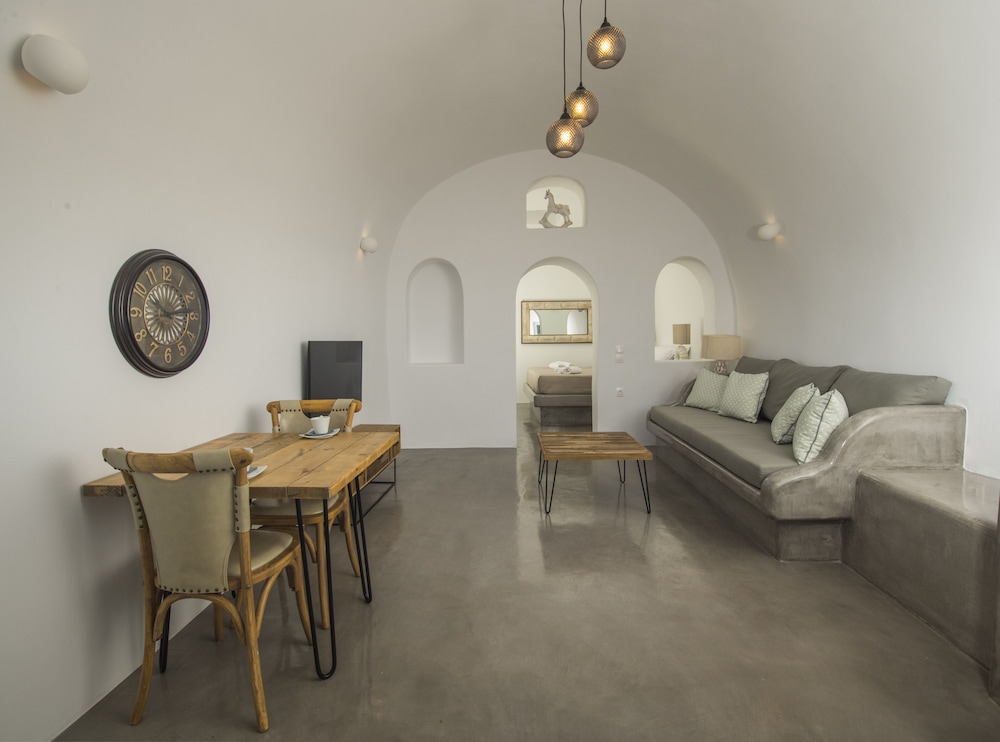 Aqua Serenity Santorini Luxury Suites 25/50