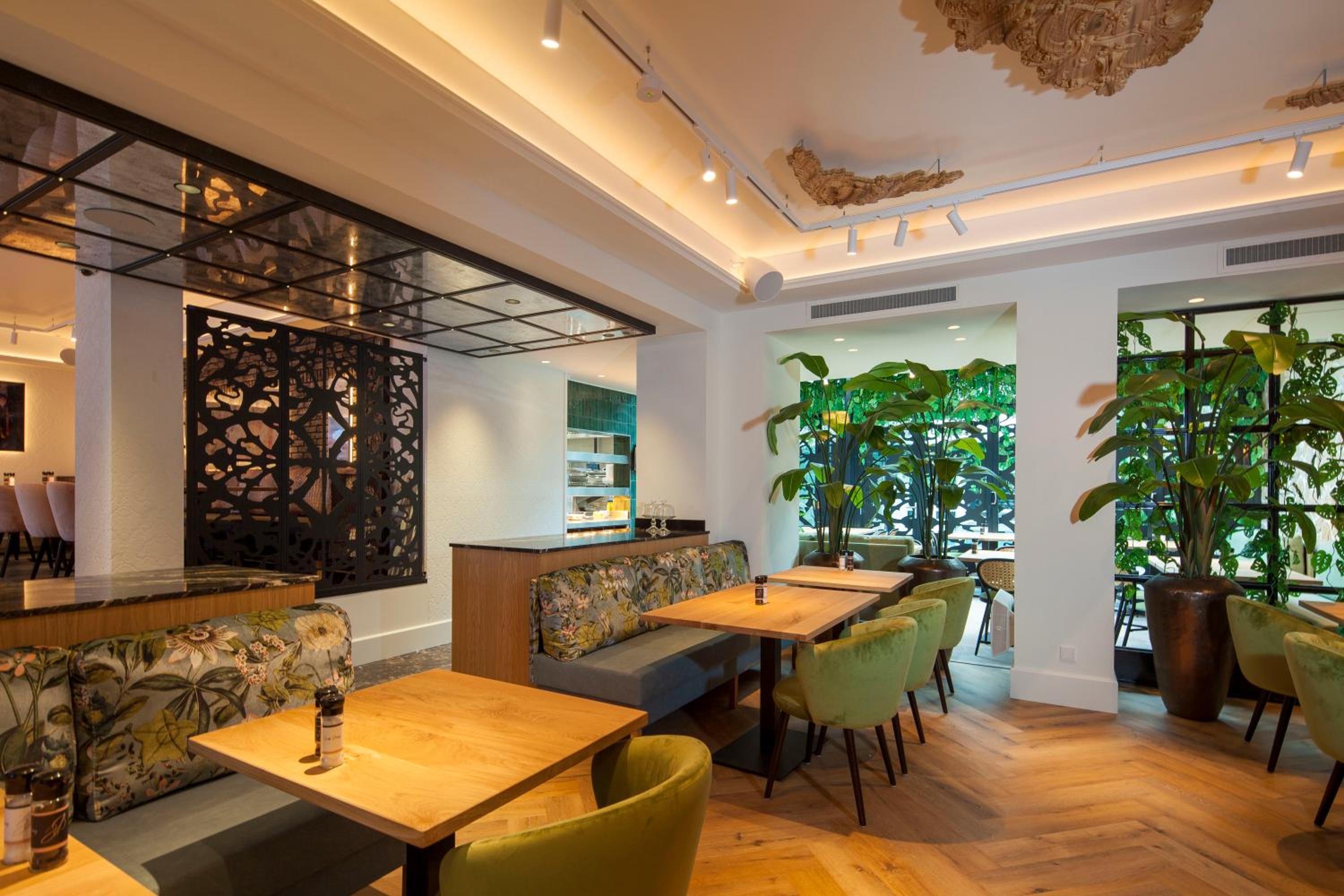 Amadore Stadshotel Jersey 37/47