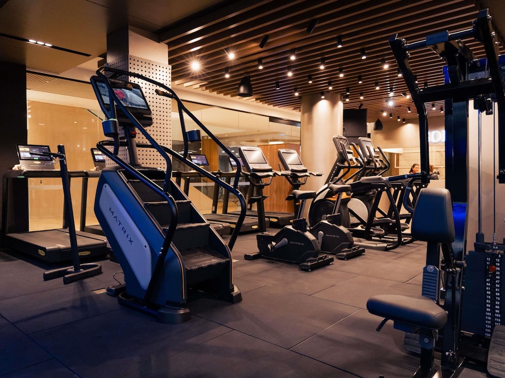 Sofitel Sydney Wentworth 42/70