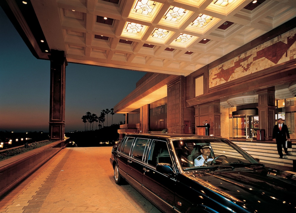 TAJ LANDS END 45/84