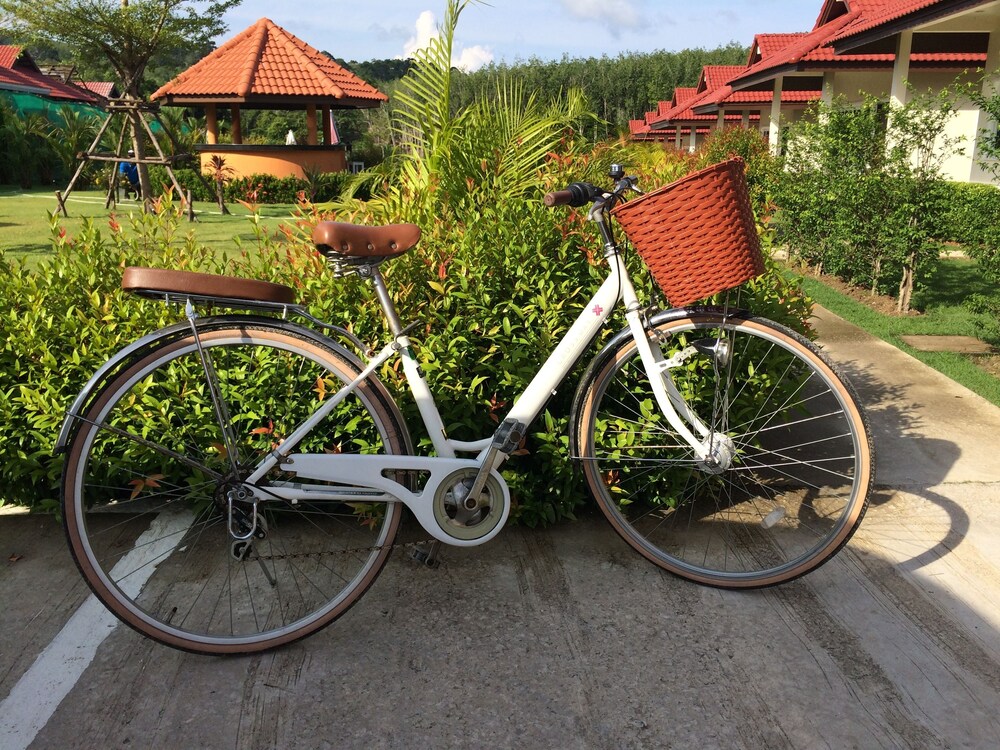 Phuket Airport Villa 70/80