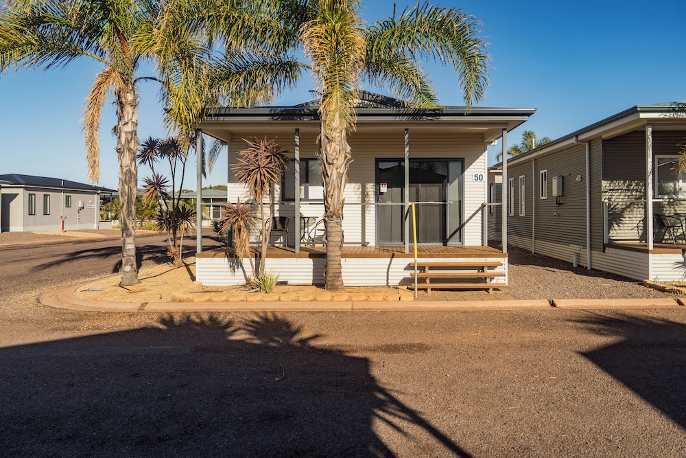 Sundowner Cabin And Tourist Park 44/50