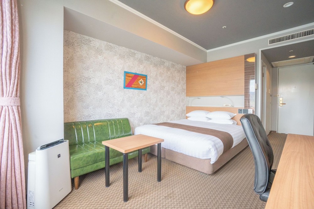 ROOM, DOUBLE BED, HARBOUR VIEW