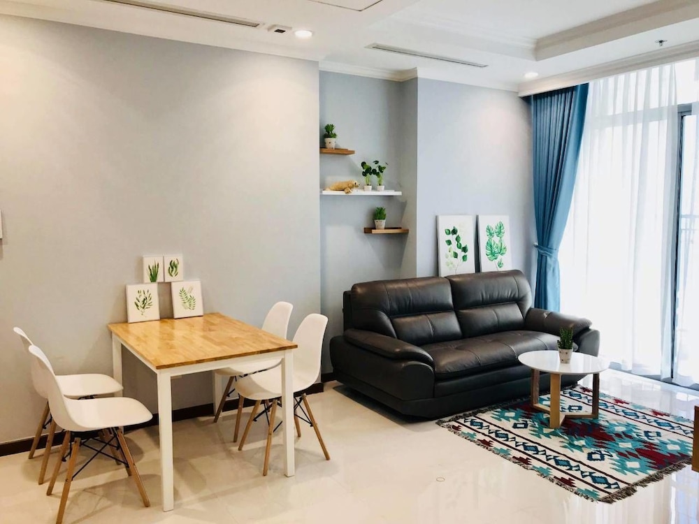 The Berry Luxury Serviced Apartment 23/50
